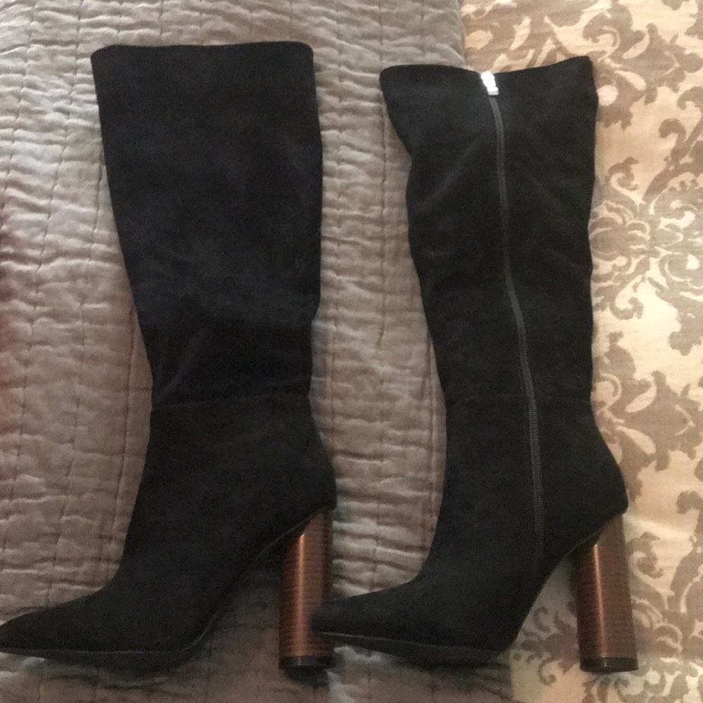 Never worn! Black suede zip up boots